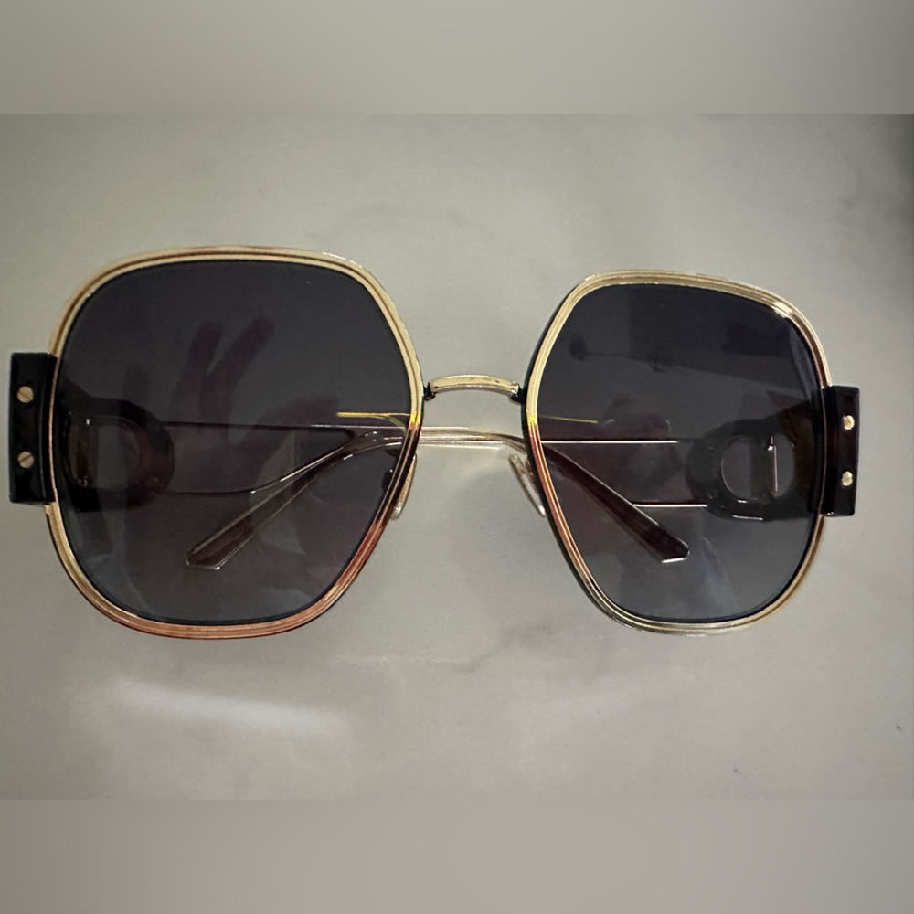 Stylish Gold and Black Sunglasses